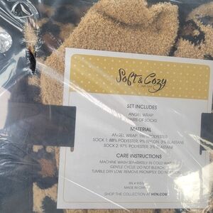 Leopard Print Angel Wrap W/Socks